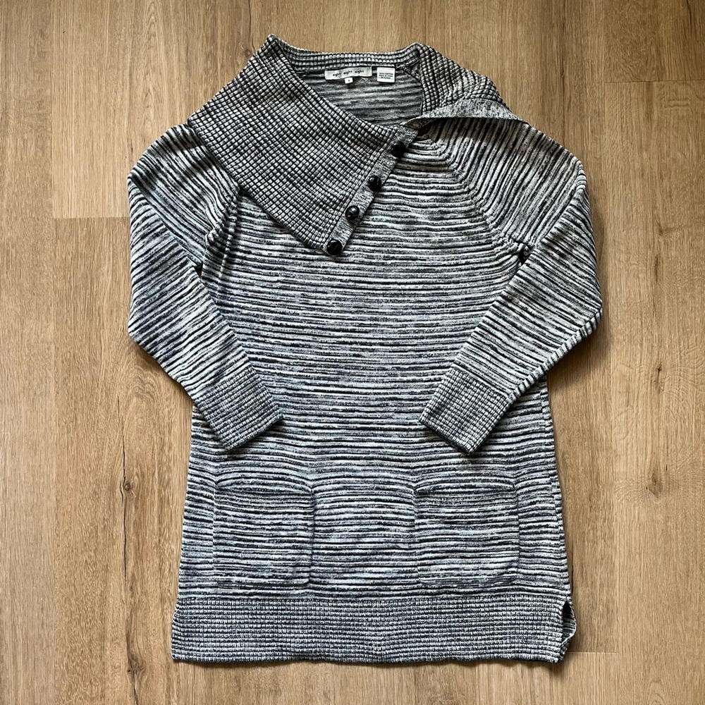 Eight eight eight grey tunic sweater size small